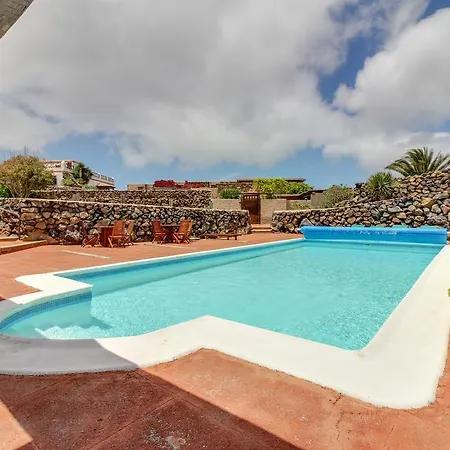 Casa El Mirador * Guinate